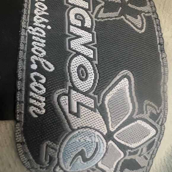 Rossignol ski or snowboarding pants size L in like new condition - Picture 12 of 12